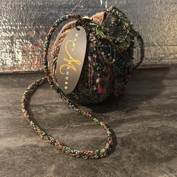 Mary Frances Beaded Handbag, Beaded Women's Bag. - Picture 2 of 13